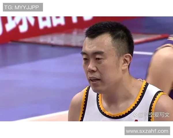 韩德君的篮球生涯回顾与未来展望:从青涩新星到CBA传奇巨星的成长之路 韩德君的篮球生涯回顾与未来展望:从青涩新星到CBA传奇巨星的成长之路