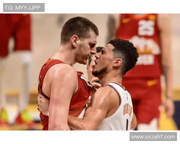 格雷米奥与河床首发阵容揭晓双方实力对决引发球迷热议