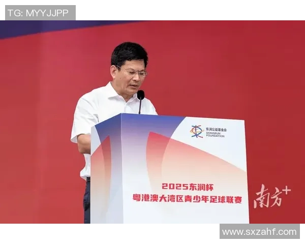 广州足球队荣登足球状态排行榜首位引领全国足球新风潮